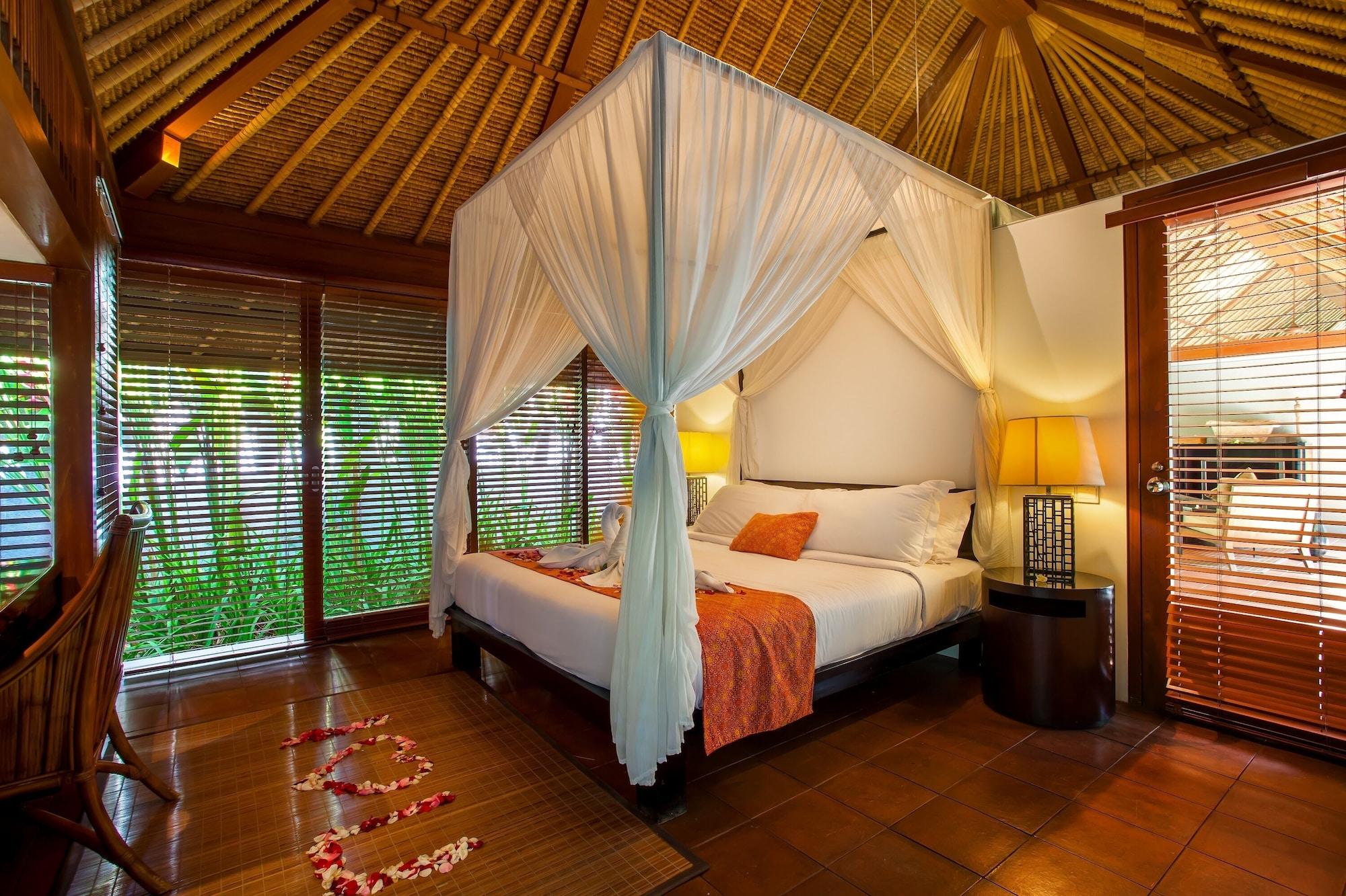 Mayaloka Villas Seminyak Экстерьер фото