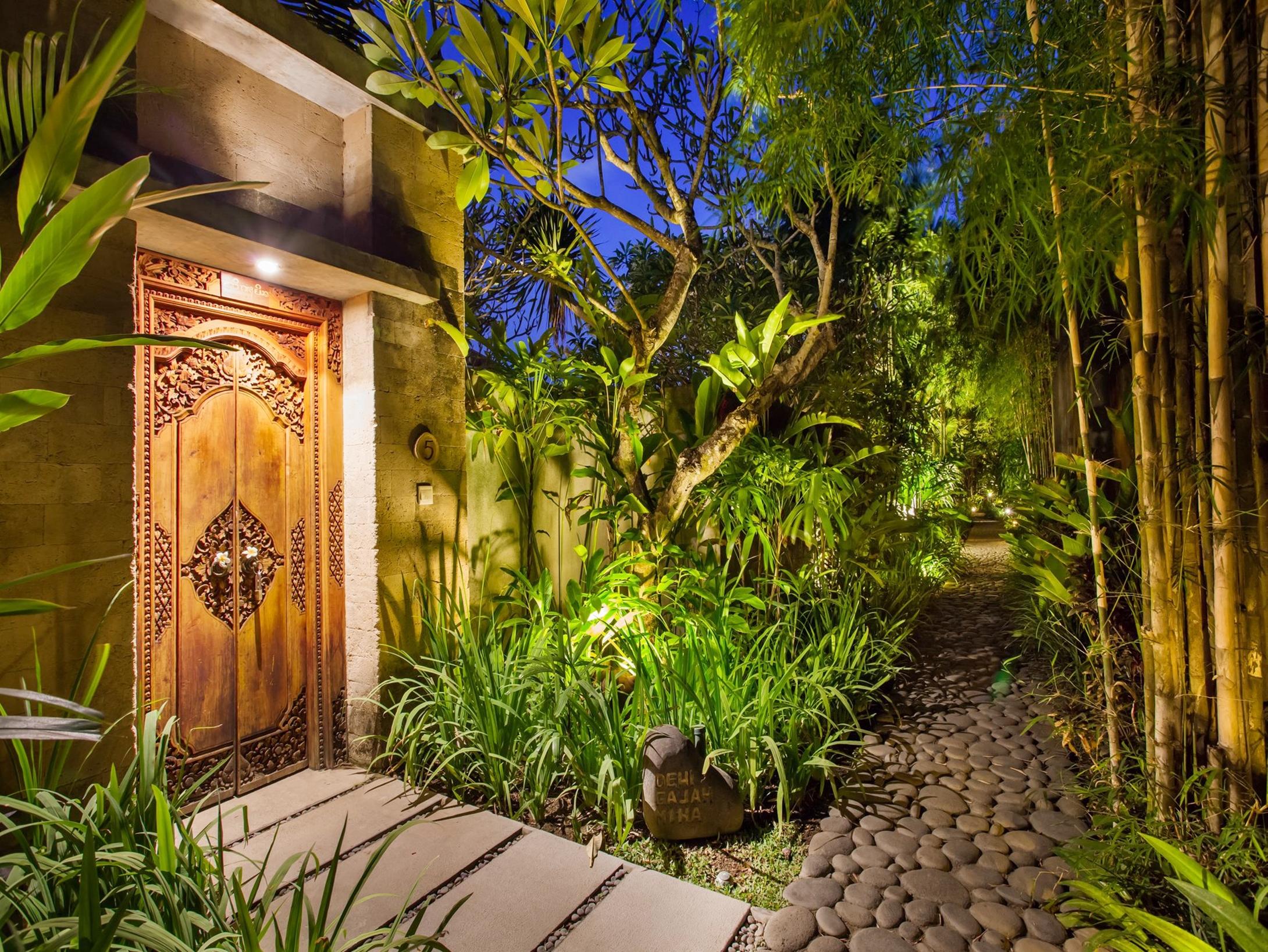 Mayaloka Villas Seminyak Экстерьер фото
