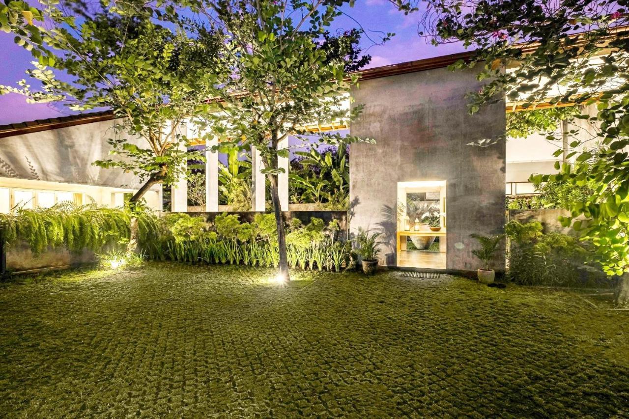 Mayaloka Villas Seminyak Экстерьер фото