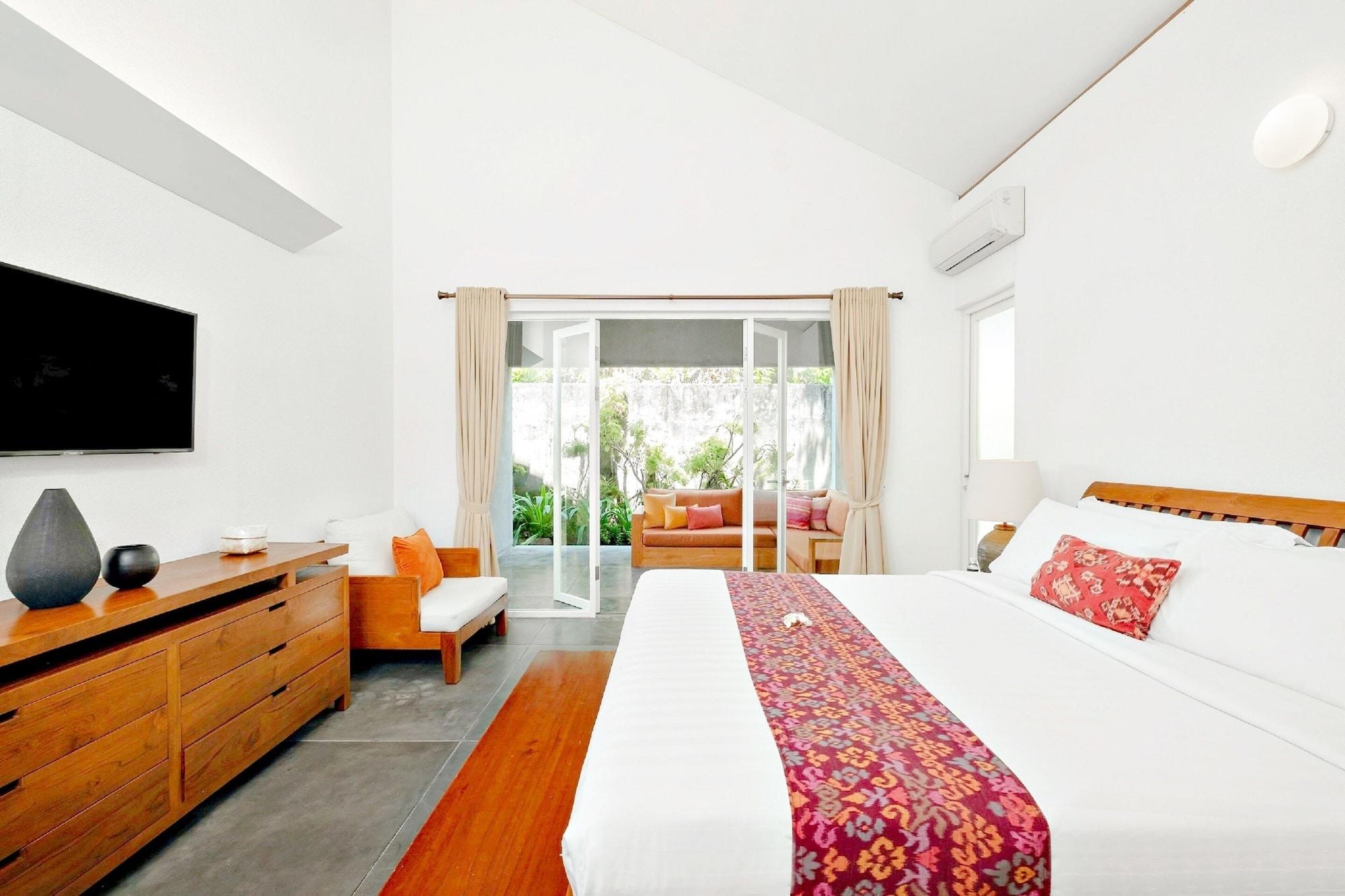 Mayaloka Villas Seminyak Экстерьер фото